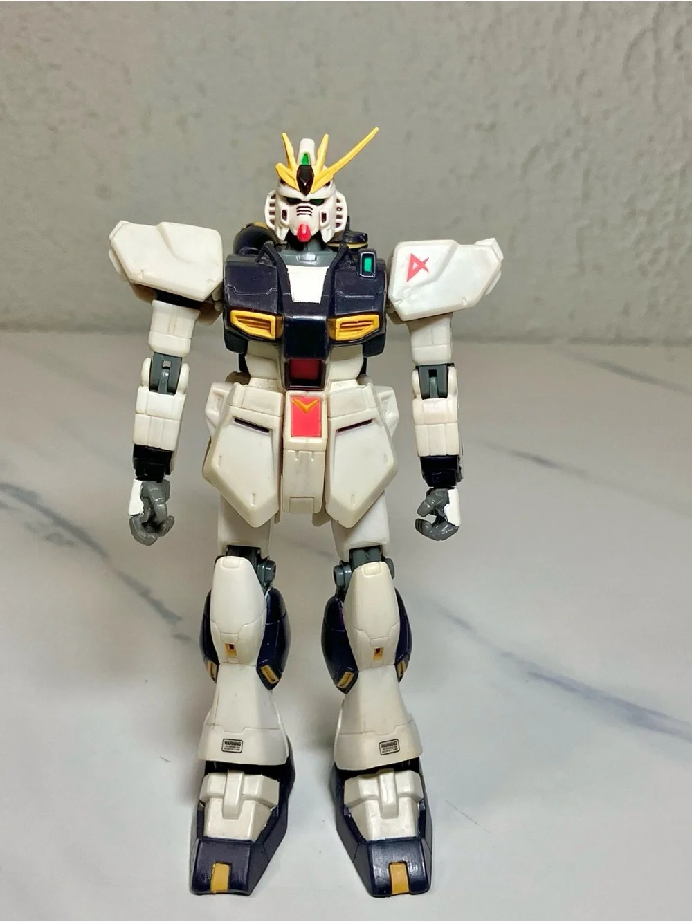 Gundam Universe RX-93 V Nu Gundam Action Figure 6